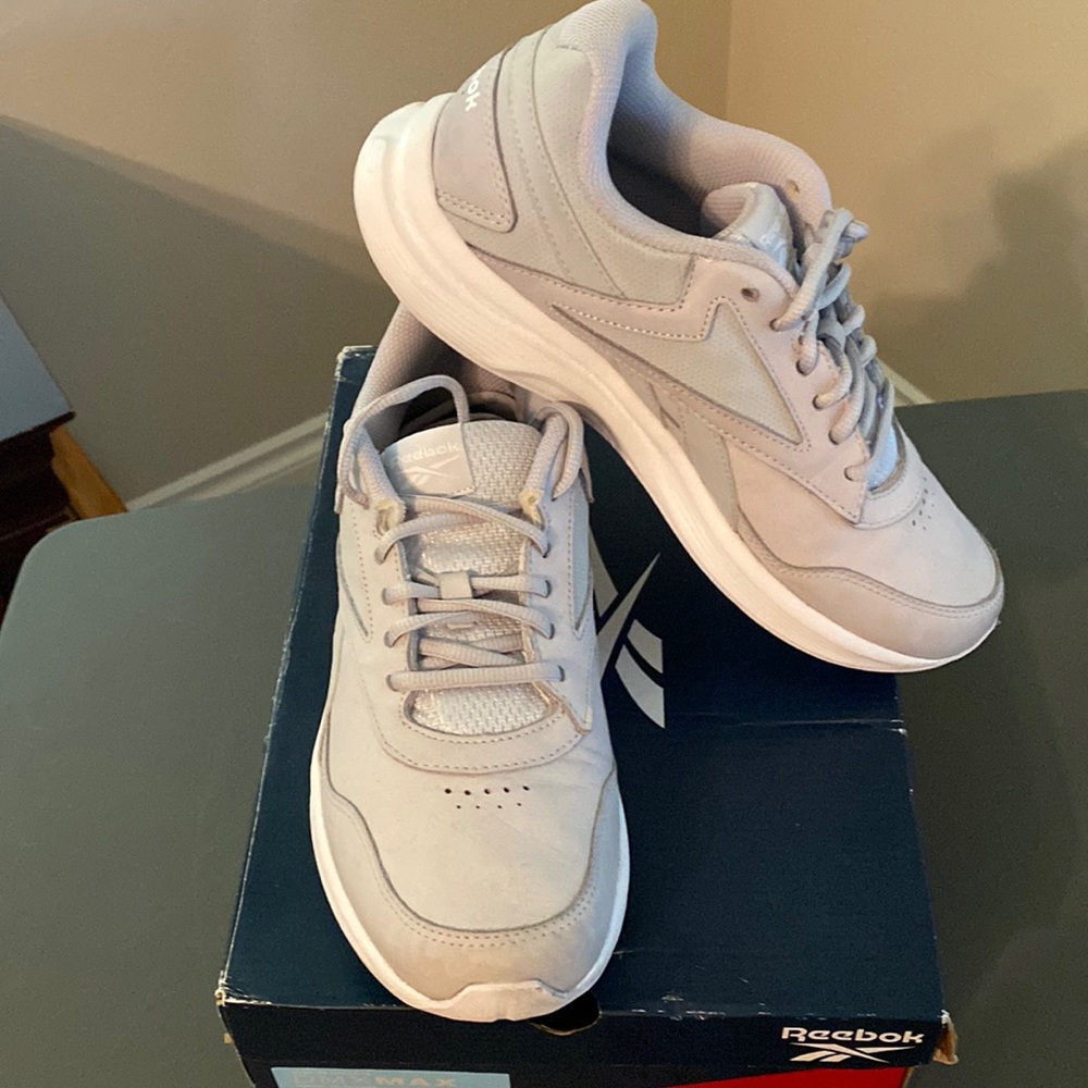 Reebok DMX Max Walking Shoes